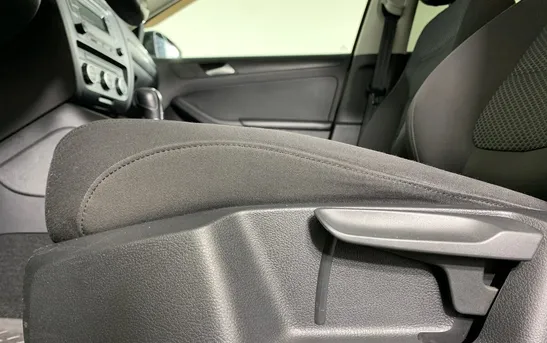 Volkswagen Jetta 1.60 Автоматическая, фото №1