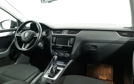 Skoda Octavia 1.40 Робот, фото №1