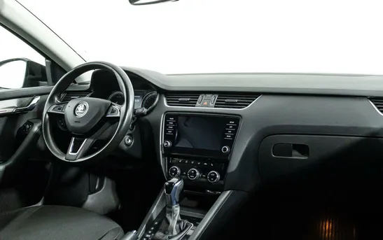 Skoda Octavia 1.40 Робот, фото №1