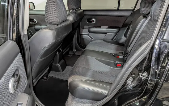 Nissan Tiida 1.60 Автоматическая, фото №1