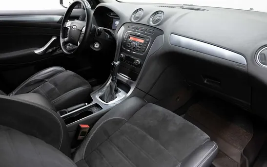 Ford Mondeo 2.30 Автоматическая, фото №1