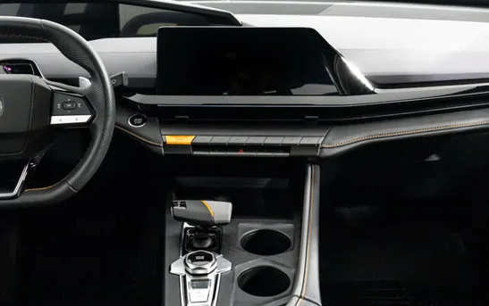 Changan UNI-V 1.50 Робот, фото №1