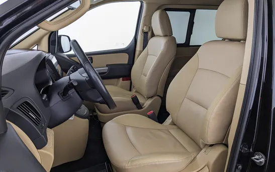 Hyundai H-1 2.50 Автоматическая, фото №1