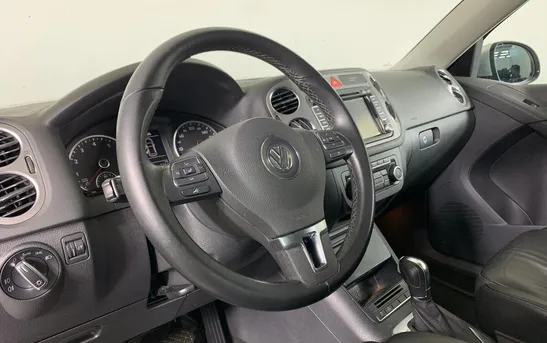Volkswagen Tiguan 2.00 Автоматическая, фото №1