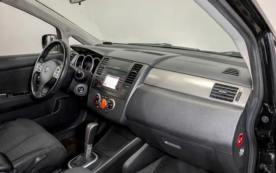 Nissan Tiida 1.60 Автоматическая, фото №1