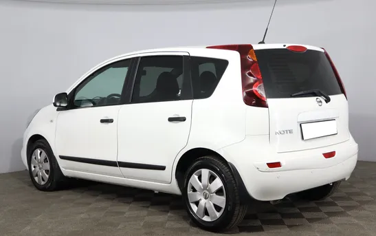 Nissan Note 1.60 Автоматическая, фото №1