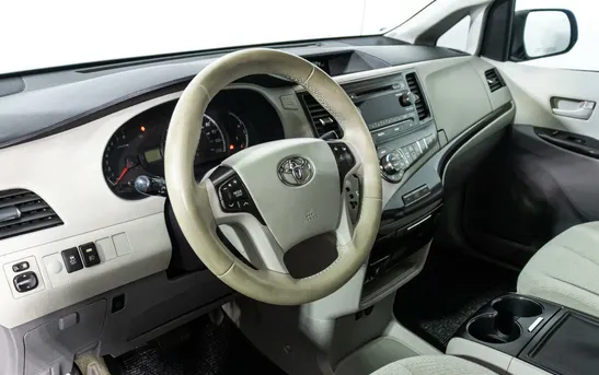 Toyota Sienna 3.50 Автоматическая, фото №1