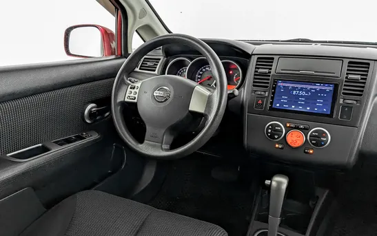 Nissan Tiida 1.60 Автоматическая, фото №1