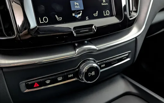 Volvo XC60 2.00 Автоматическая, фото №1