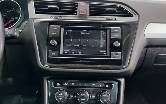 Volkswagen Tiguan 1.40 Робот, фото №1