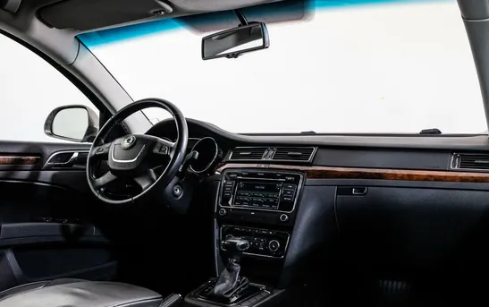 Skoda Superb 1.80 Автоматическая, фото №1