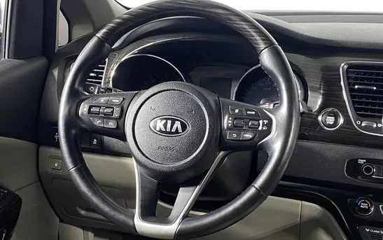 Kia Carnival 2.20 Автоматическая, фото №1