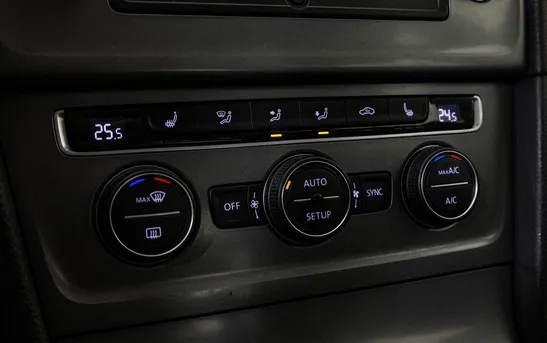 Volkswagen Golf 1.40 Робот, фото №1