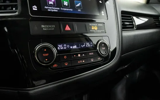 Mitsubishi Outlander 2.40 Вариатор, фото №1