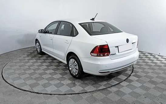 Volkswagen Polo 1.60 Автоматическая, фото №1