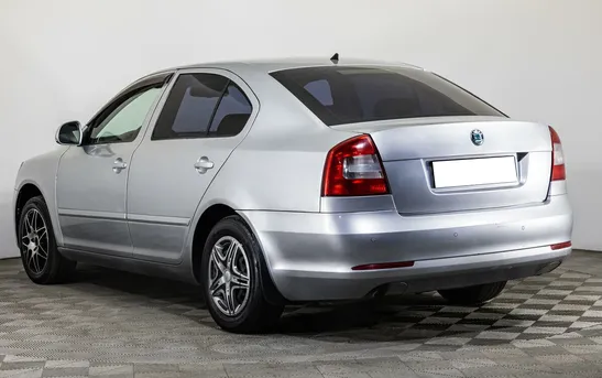 Skoda Octavia 1.60 Механика, фото №1