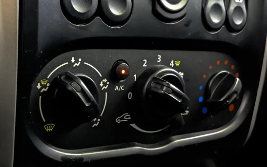 Nissan Almera 1.60 Автоматическая, фото №1