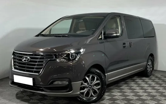 Hyundai H-1 2.50 Автоматическая, фото №1
