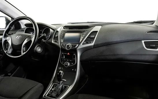 Hyundai Elantra 1.80 Автоматическая, фото №1