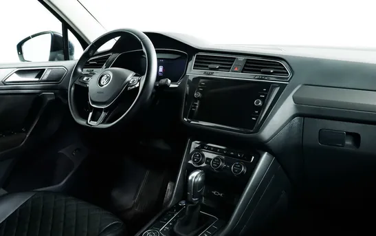 Volkswagen Tiguan 2.00 Робот, фото №1