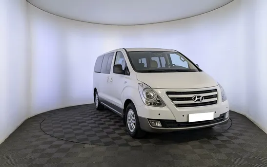 Hyundai H-1 2.50 Автоматическая, фото №1