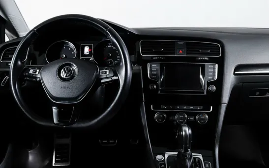 Volkswagen Golf 1.40 Робот, фото №1