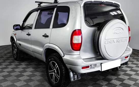 Chevrolet Niva 1.70 Механика, фото №1