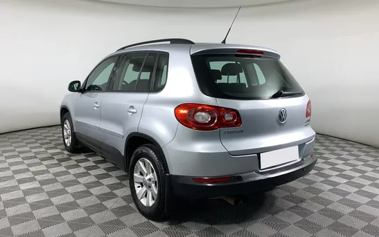 Volkswagen Tiguan 2.00 Автоматическая, фото №1