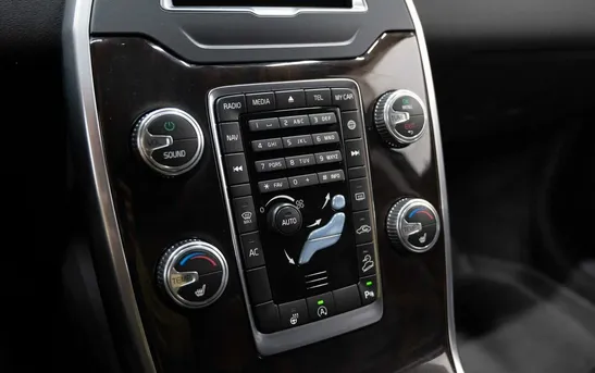 Volvo XC70 2.40 Автоматическая, фото №1