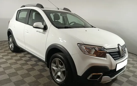 Renault Sandero 1.60 Автоматическая, фото №1