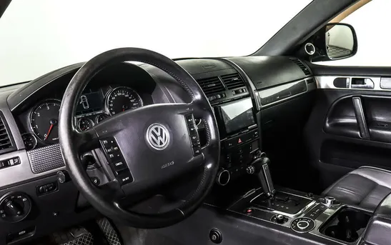 Volkswagen Touareg 2.50 Автоматическая, фото №1