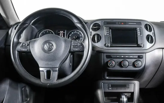 Volkswagen Tiguan 2.00 Автоматическая, фото №1