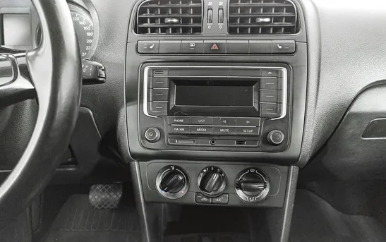 Volkswagen Polo 1.60 Автоматическая, фото №1