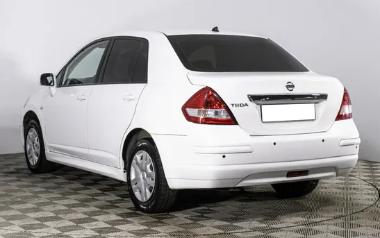 Nissan Tiida 1.60 Механика, фото №1