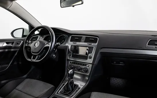 Volkswagen Golf 1.40 Робот, фото №1