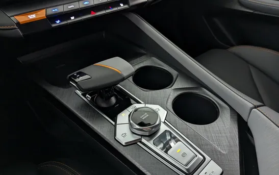 Changan UNI-V 1.50 Робот, фото №1