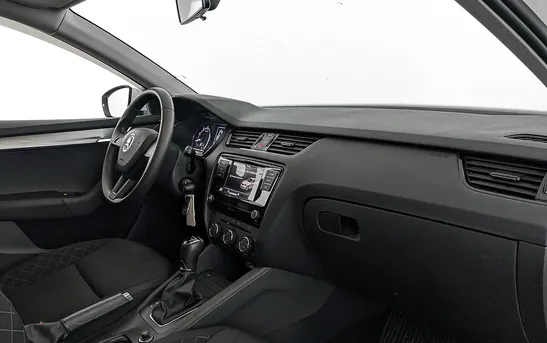 Skoda Octavia 1.60 Автоматическая, фото №1