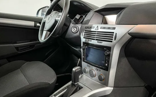 Opel Astra 1.80 Автоматическая, фото №1