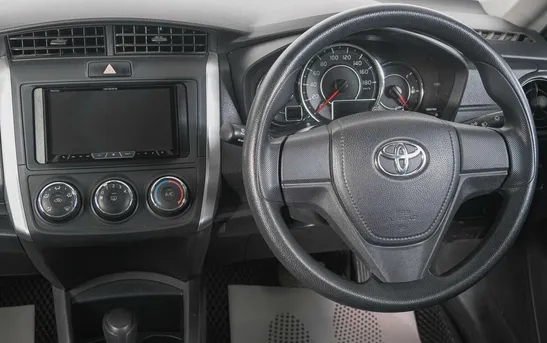 Toyota Corolla 1.50 Вариатор, фото №1