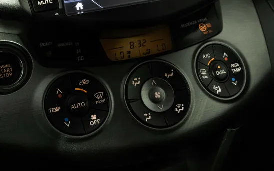 Toyota RAV4 2.00 Вариатор, фото №1