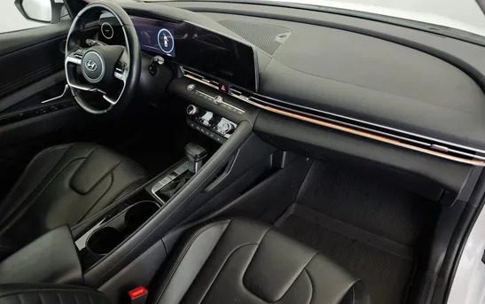 Hyundai Elantra 1.60 Автоматическая, фото №1