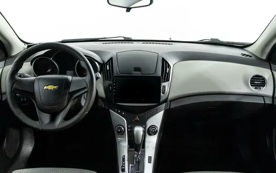Chevrolet Cruze 1.60 Автоматическая, фото №1
