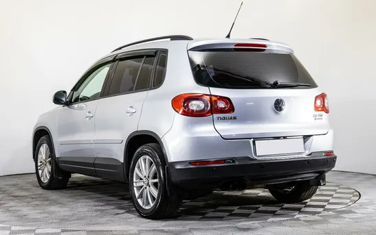 Volkswagen Tiguan 2.00 Автоматическая, фото №1