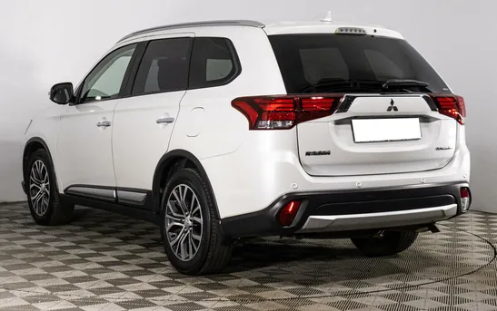 Mitsubishi Outlander 2.40 Вариатор, фото №1