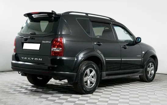 SsangYong Rexton 2.70 Автоматическая, фото №1