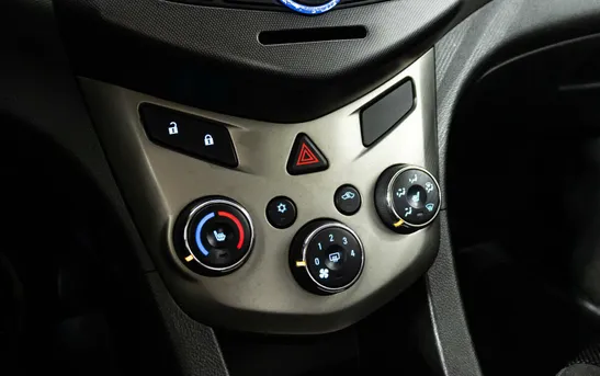 Chevrolet Aveo 1.60 Автоматическая, фото №1