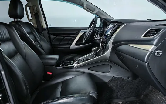 Mitsubishi Pajero Sport 2.40 Автоматическая, фото №1