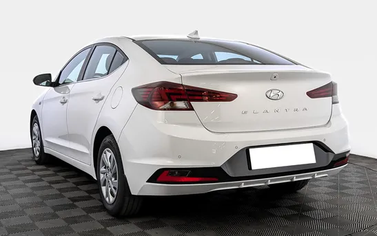 Hyundai Elantra 1.60 Автоматическая, фото №1