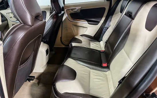 Volvo XC60 2.40 Автоматическая, фото №1