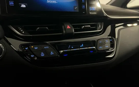 Toyota C-HR 1.20 Вариатор, фото №1